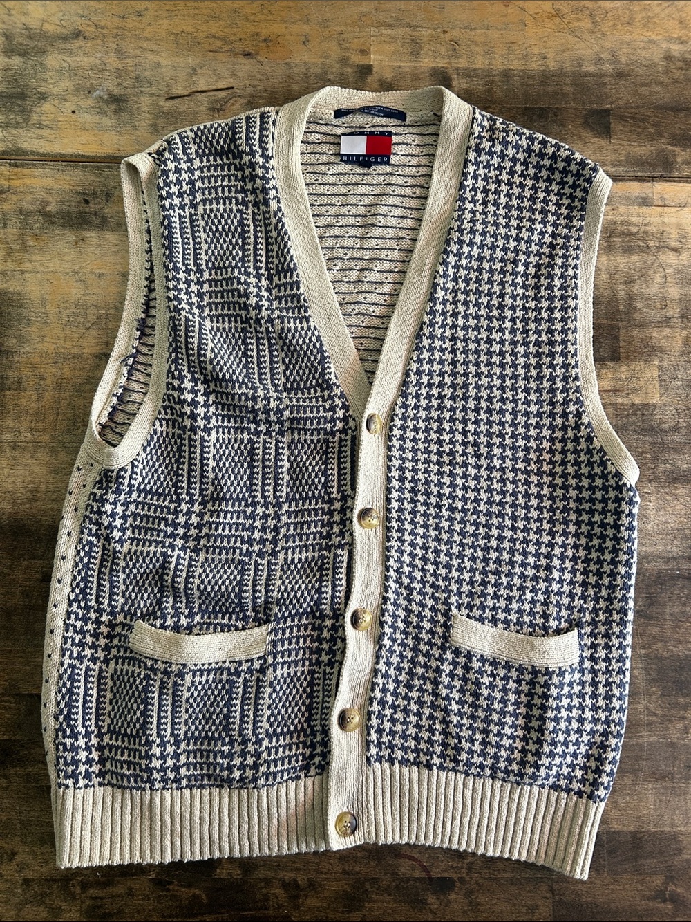 Tommy Hilfiger Men’s Vest L (Fits more XL) Cotton/Silk blend.